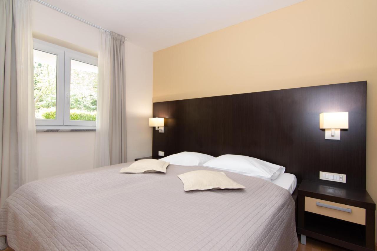 Residence Marina Rose M Apartment By Locap Group Portorose Esterno foto