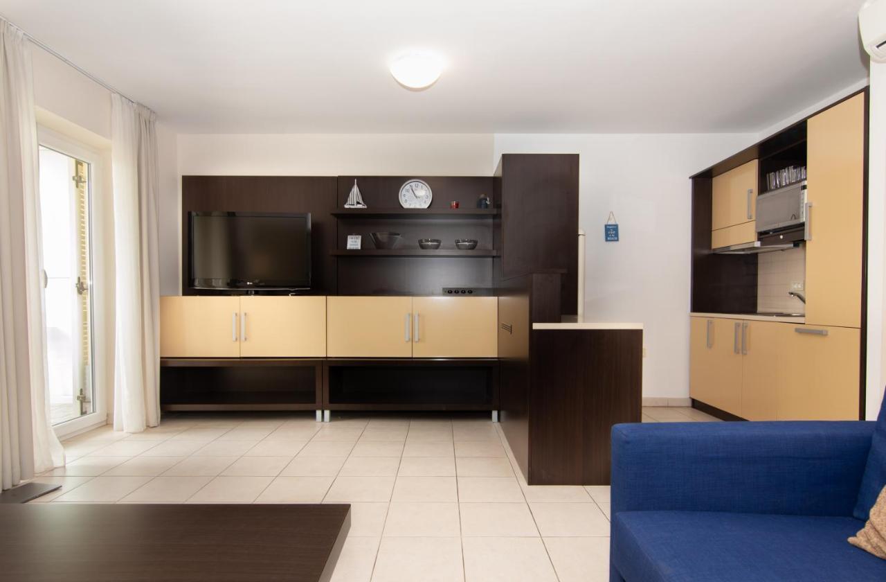 Residence Marina Rose M Apartment By Locap Group Portorose Esterno foto